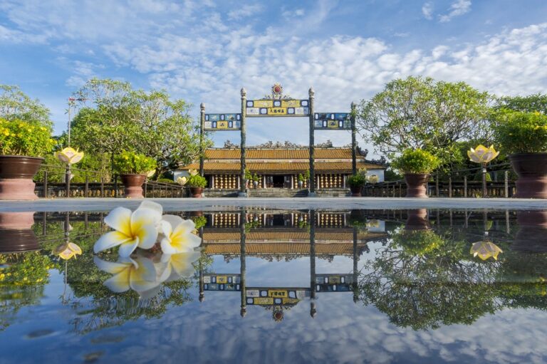 Khamphahue_Du-lich-Hue-Quoc-Khanh-2-9_DaiNoiHue_01